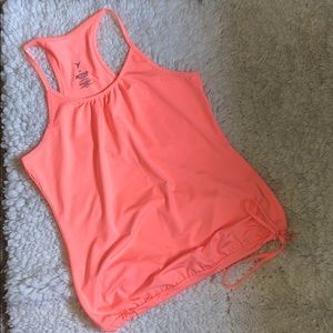 Old Navy Active Top. NWOT. Coral.